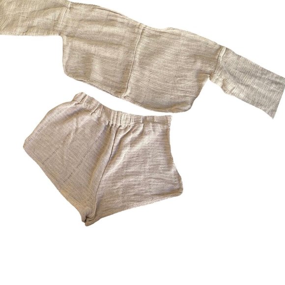 Cotton On Body Woven Top & Shorts Outfit Set Matching Small Cropped Bell Sleeve - Picture 2 of 14